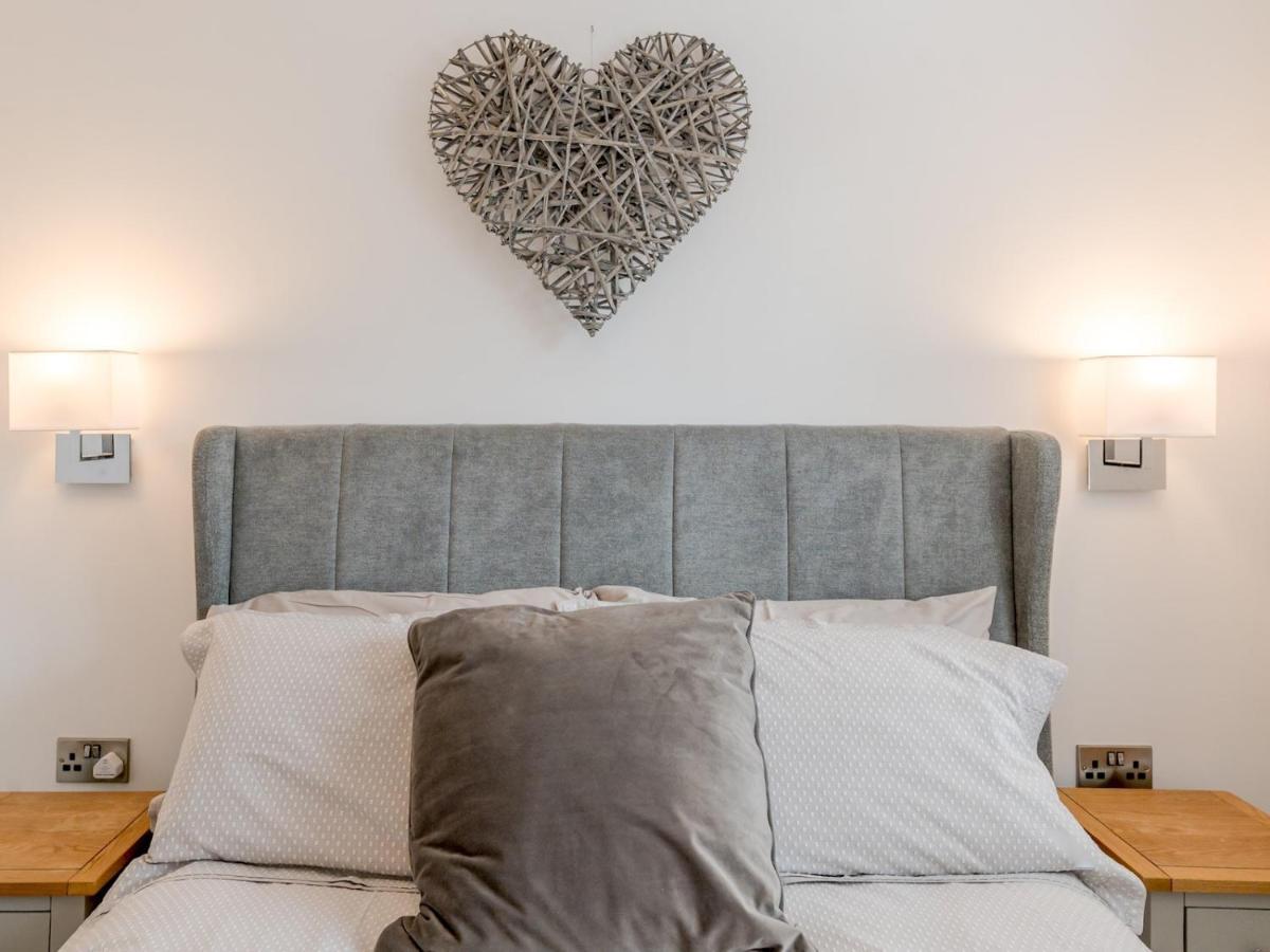 Pass The Keys 1 Bed Albury Contemporary Apartment With Secure Parking Shrewsbury Exteriör bild